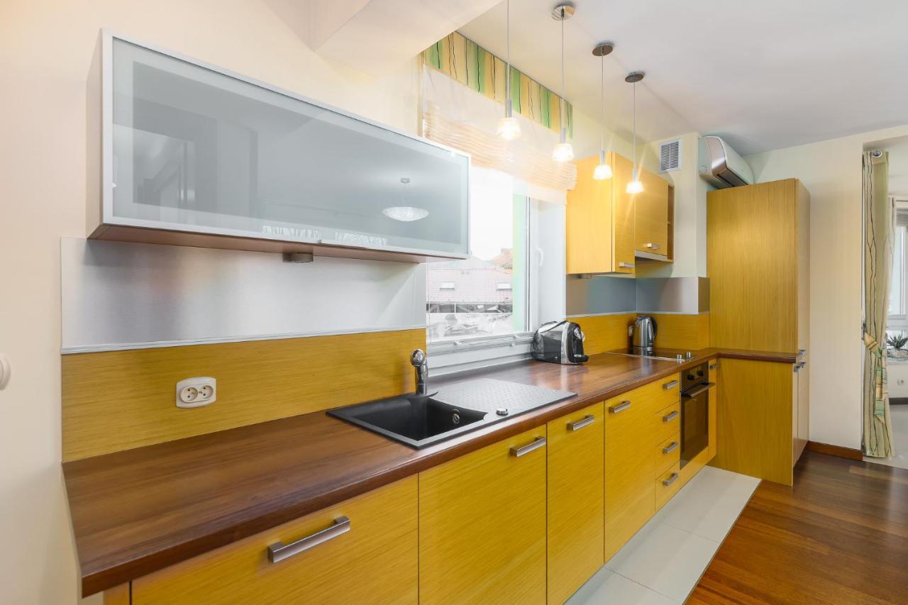 Seaside Apartment With Parking & Ac - 150 M To The Beach By Noclegi Renters Miedzyzdroje Εξωτερικό φωτογραφία